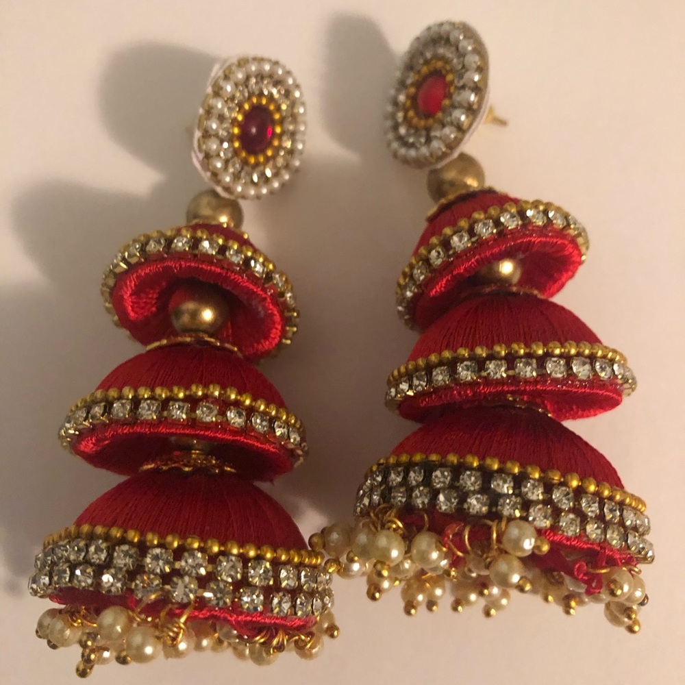 Indian thread earring - Picture 3 of 3